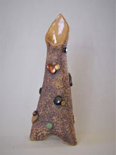Load image into Gallery viewer, Pebble/Texture 'Tripod' Vase
