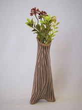 Load image into Gallery viewer, Carved 'Tripod' Vase
