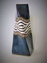 Load image into Gallery viewer, Blue/White 'Twisted Triangle' Vase
