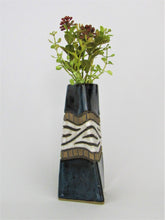 Load image into Gallery viewer, Blue/White Carved 'Twisted Triangle' Vase
