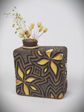 Load image into Gallery viewer, Med. Sq. Yellow Flower Box Vase
